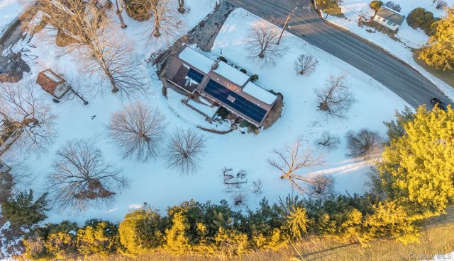 609 New Paltz Road, Highland, NY 12528