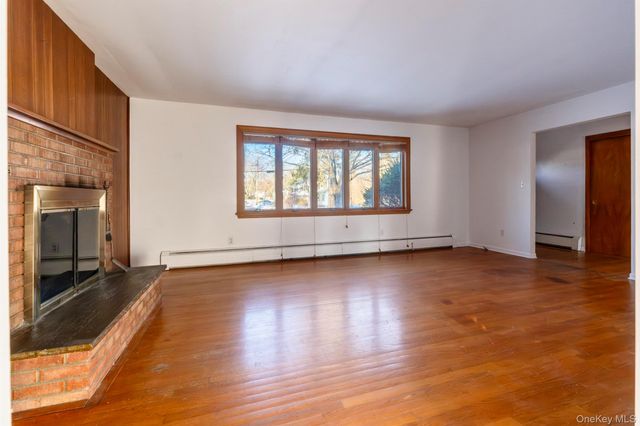 609 New Paltz Road, Highland, NY 12528