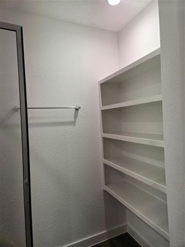 3002 Skyline Mesa, Houston, TX 77051