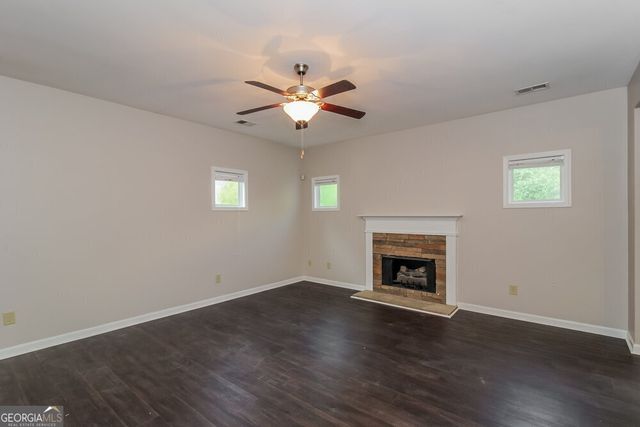 27 Oakbrook Drive SW, Cartersville, GA 30120