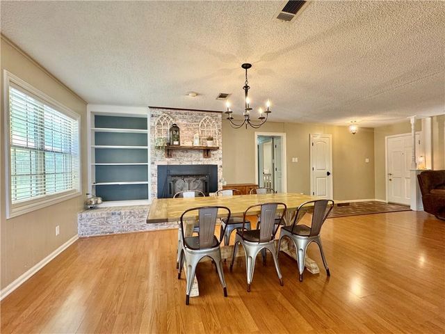 184 WOODCLIFF Circle, Pineville, LA 71360