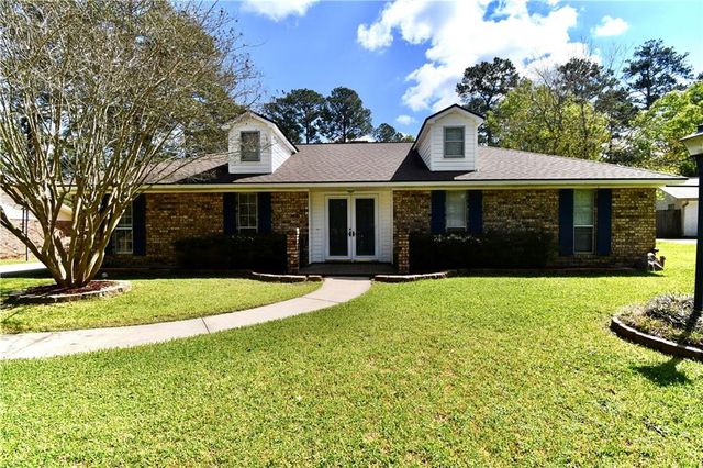 184 WOODCLIFF Circle, Pineville, LA 71360