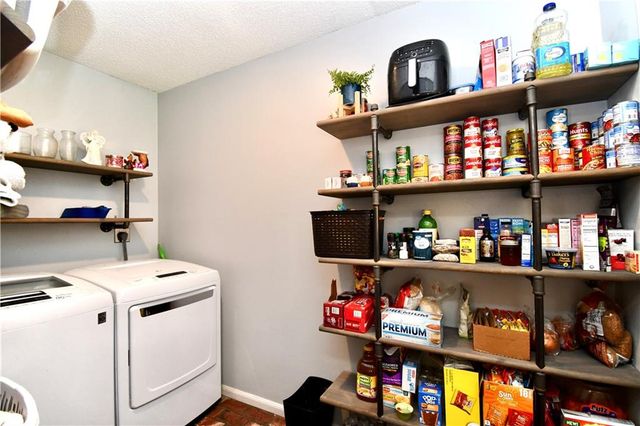 184 WOODCLIFF Circle, Pineville, LA 71360