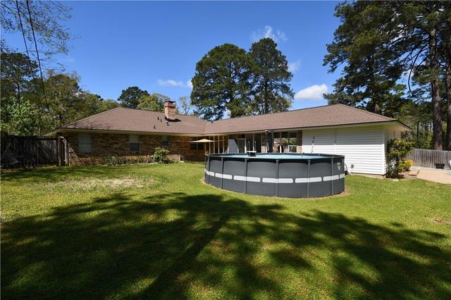 184 WOODCLIFF Circle, Pineville, LA 71360