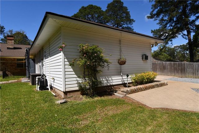 184 WOODCLIFF Circle, Pineville, LA 71360