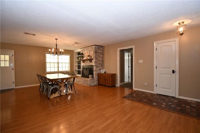 184 WOODCLIFF Circle, Pineville, LA 71360