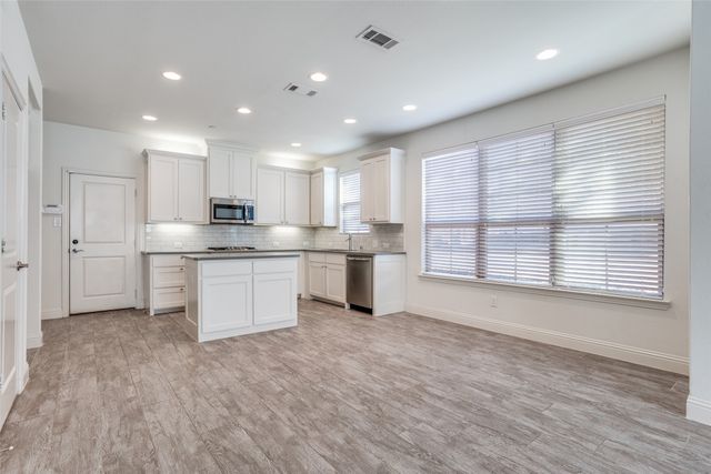 7104 Huckleberry Drive, Mckinney, TX 75070