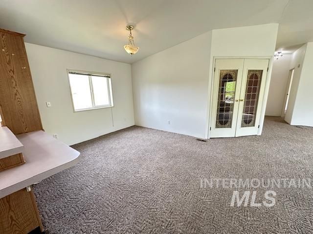 1043 Mckeehan Rd, Troy, ID 83871