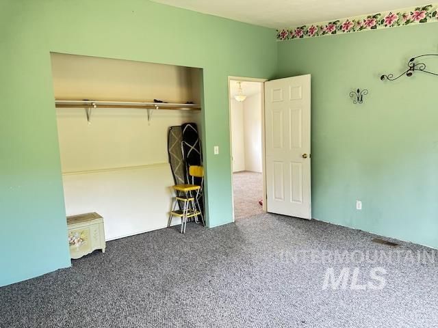 1043 Mckeehan Rd, Troy, ID 83871