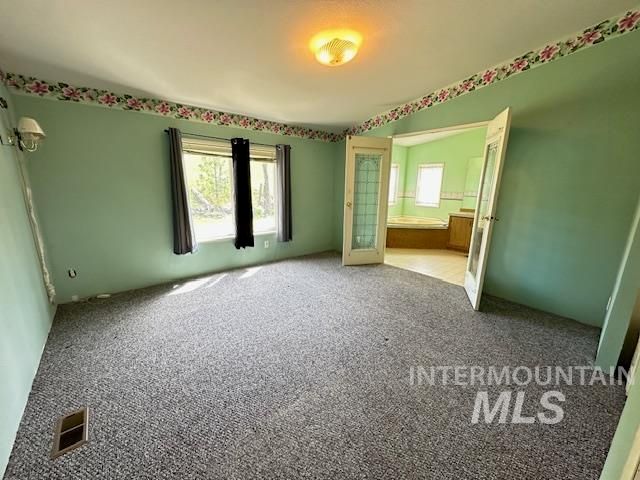 1043 Mckeehan Rd, Troy, ID 83871
