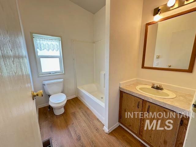 1043 Mckeehan Rd, Troy, ID 83871