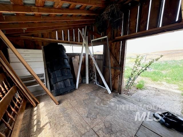 1043 Mckeehan Rd, Troy, ID 83871