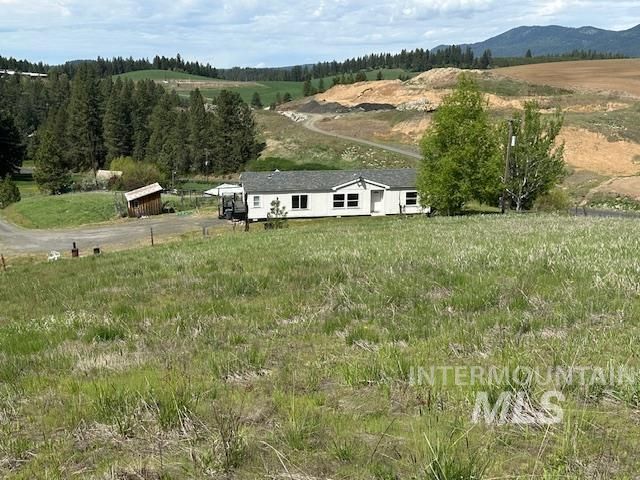 1043 Mckeehan Rd, Troy, ID 83871