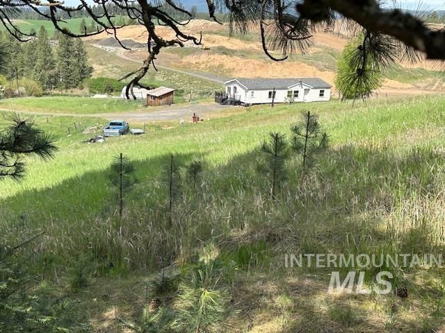 1043 Mckeehan Rd, Troy, ID 83871