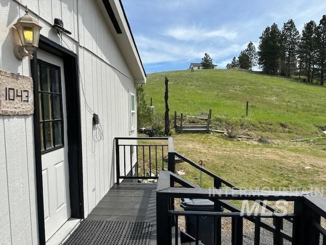1043 Mckeehan Rd, Troy, ID 83871