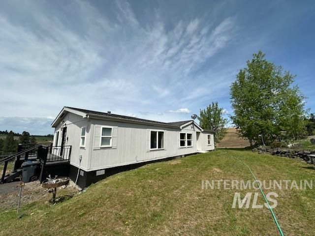 1043 Mckeehan Rd, Troy, ID 83871