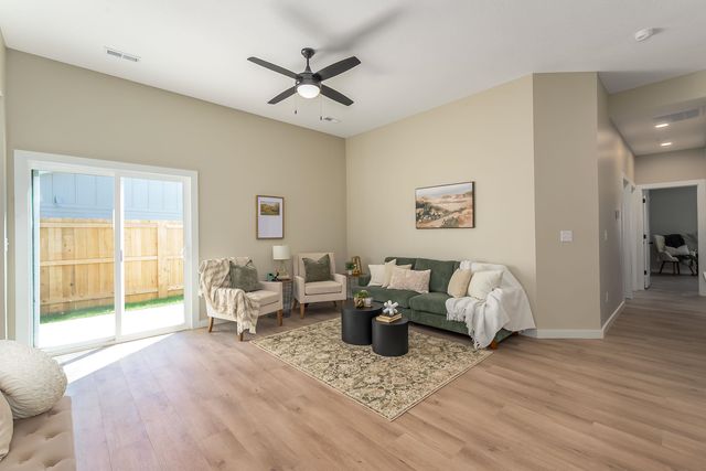446 Trails Head Ct, Goddard, KS 67052