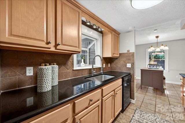 4330 Brookfield Drive, Charlotte, NC 28210