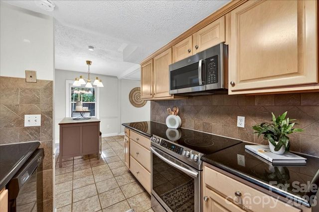4330 Brookfield Drive, Charlotte, NC 28210