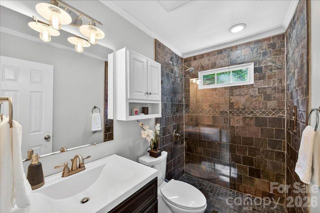 4330 Brookfield Drive, Charlotte, NC 28210