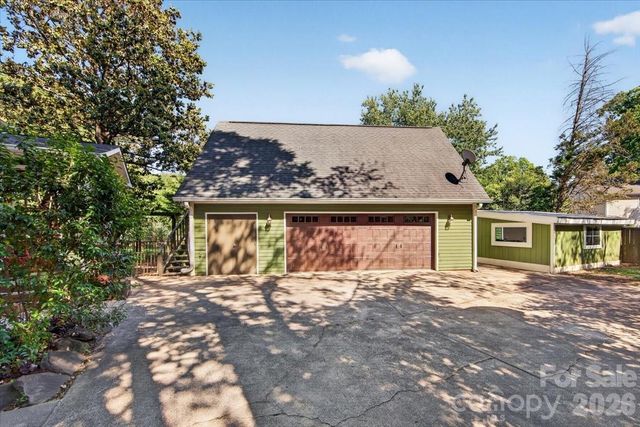 4330 Brookfield Drive, Charlotte, NC 28210