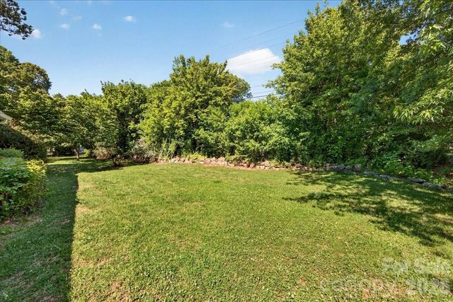 4330 Brookfield Drive, Charlotte, NC 28210