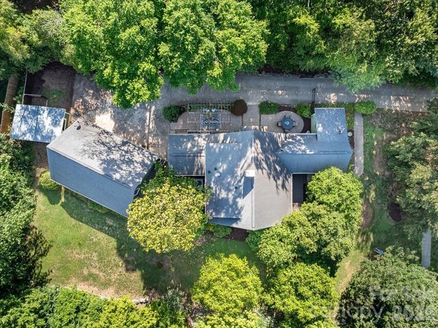 4330 Brookfield Drive, Charlotte, NC 28210