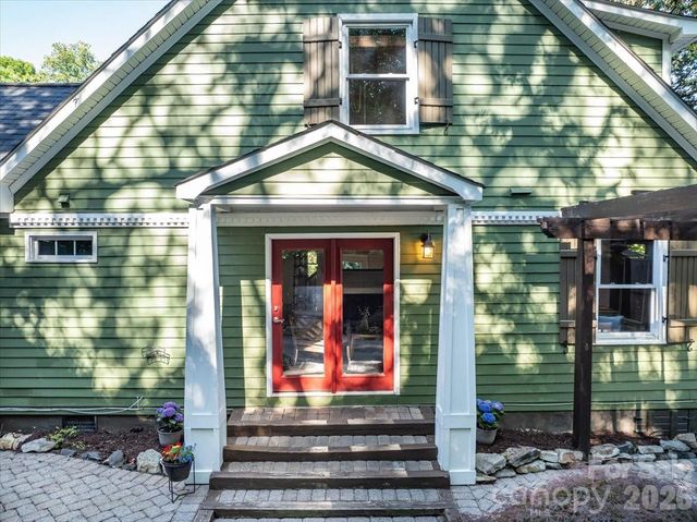 4330 Brookfield Drive, Charlotte, NC 28210