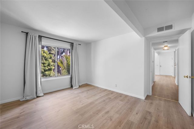 1330 Cabrillo Park F, Santa Ana, CA 92701