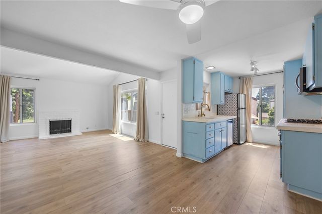 1330 Cabrillo Park F, Santa Ana, CA 92701