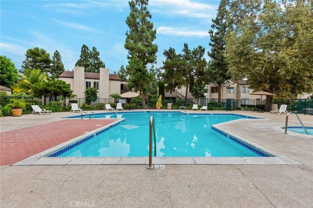 1330 Cabrillo Park F, Santa Ana, CA 92701