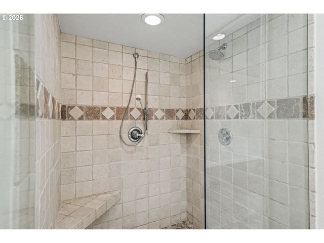3582 EL DORADO Loop S, Salem, OR 97302
