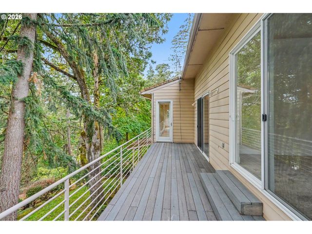 3582 EL DORADO Loop S, Salem, OR 97302