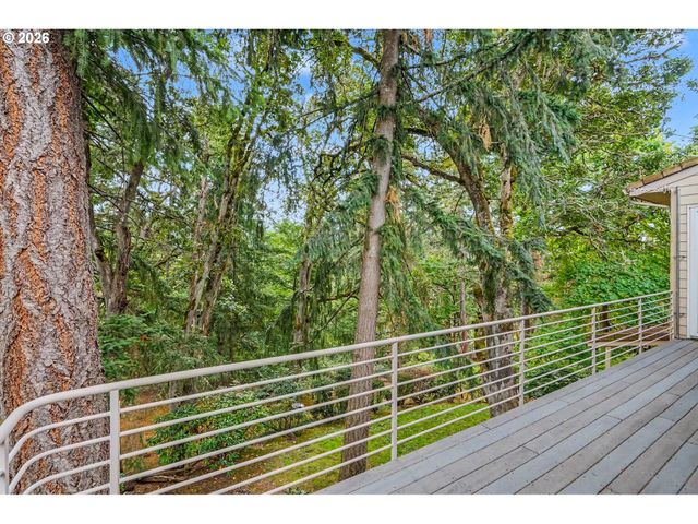3582 EL DORADO Loop S, Salem, OR 97302