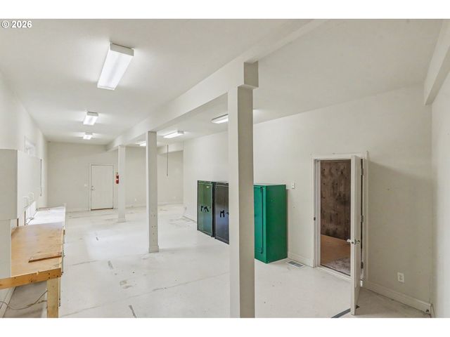 3582 EL DORADO Loop S, Salem, OR 97302