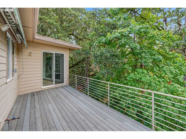 3582 EL DORADO Loop S, Salem, OR 97302