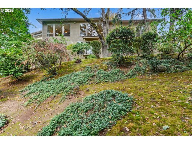 3582 EL DORADO Loop S, Salem, OR 97302