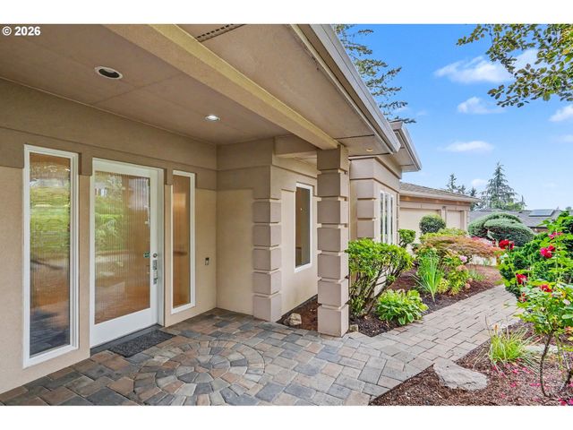 3582 EL DORADO Loop S, Salem, OR 97302