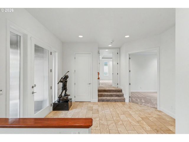 3582 EL DORADO Loop S, Salem, OR 97302