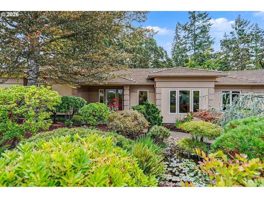 3582 EL DORADO Loop S, Salem, OR 97302