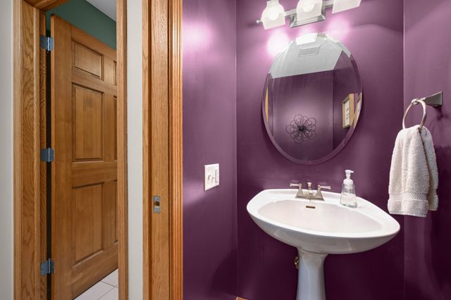 2152 15th Avenue E, North Saint Paul, MN 55109