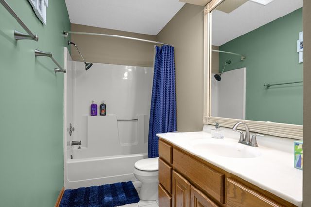 2152 15th Avenue E, North Saint Paul, MN 55109