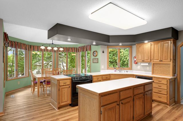 2152 15th Avenue E, North Saint Paul, MN 55109