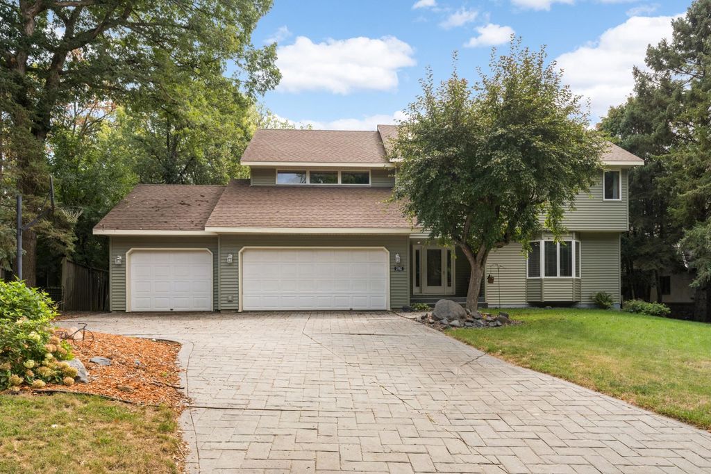 2152 15th Avenue E, North Saint Paul, MN 55109 — exterior