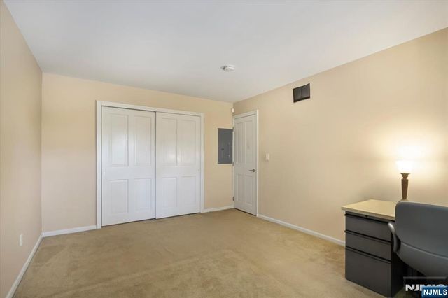 124 Falls Bridge Drive 629, Totowa, NJ 07512