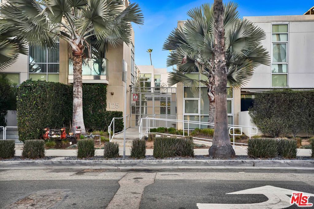 125 Pacific Street 8, Santa Monica, CA 90405 — photo 2