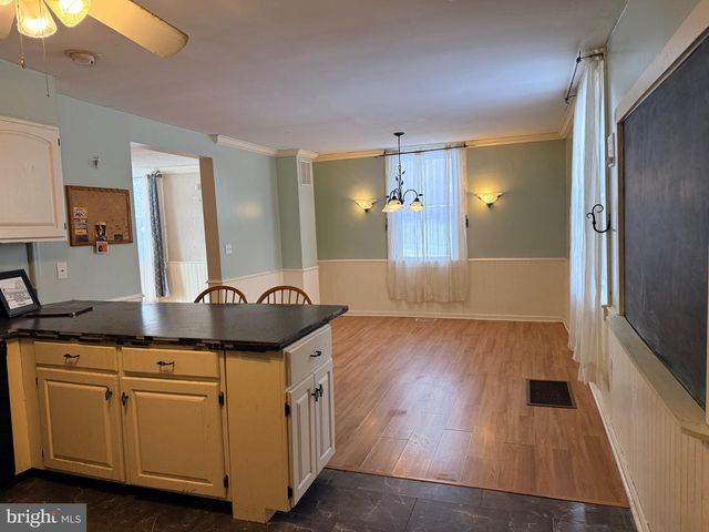 18 BOOKER RD, Delta, PA 17314