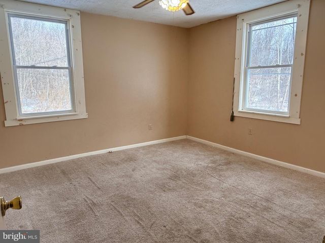 18 BOOKER RD, Delta, PA 17314