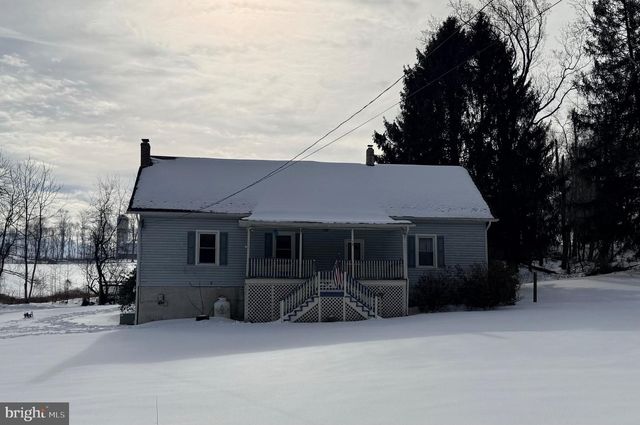 18 BOOKER RD, Delta, PA 17314