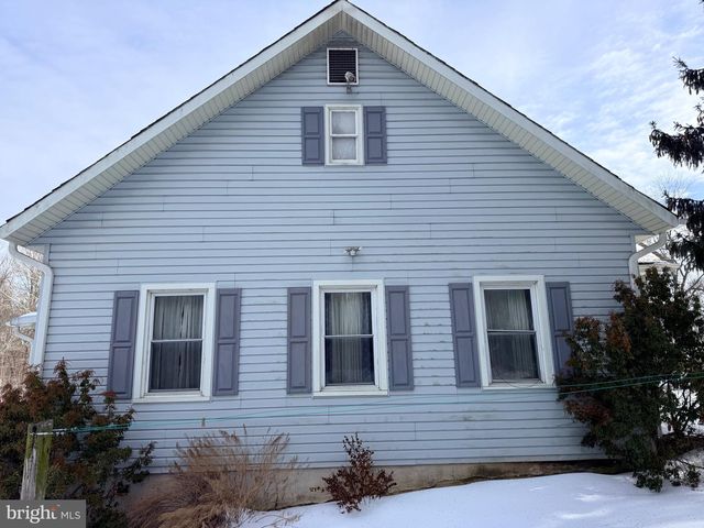 18 BOOKER RD, Delta, PA 17314